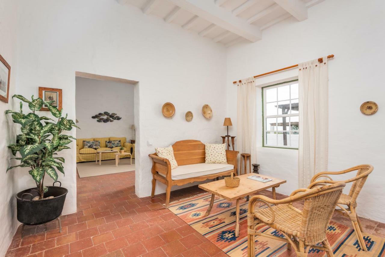 Finca Binicalaf Vell Cala En Porter  Exteriör bild